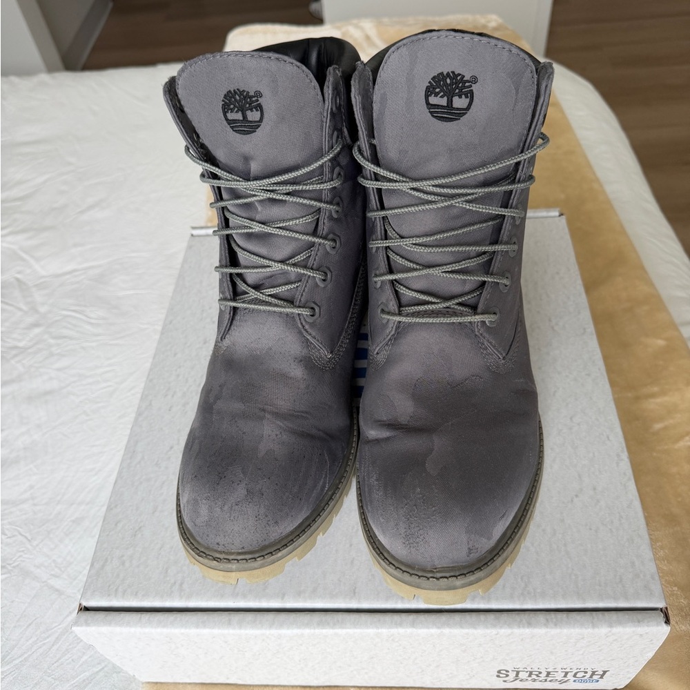 Timberland Men's Gray Boots - Picture 2 of 5